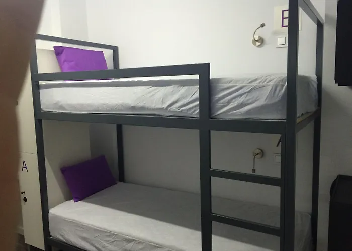 Chameleon Youth Hostel Alicante